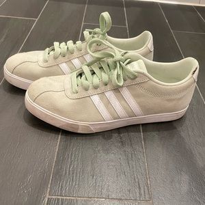 Womens Adidas Ortholite float sneakers mint green color size 7